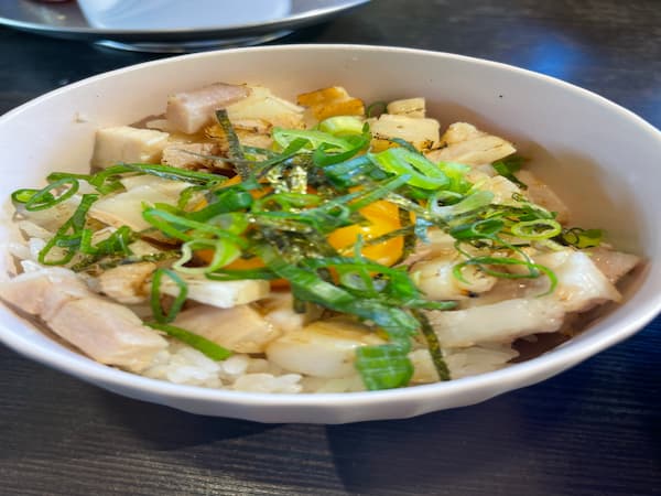 あぶりチャー玉丼